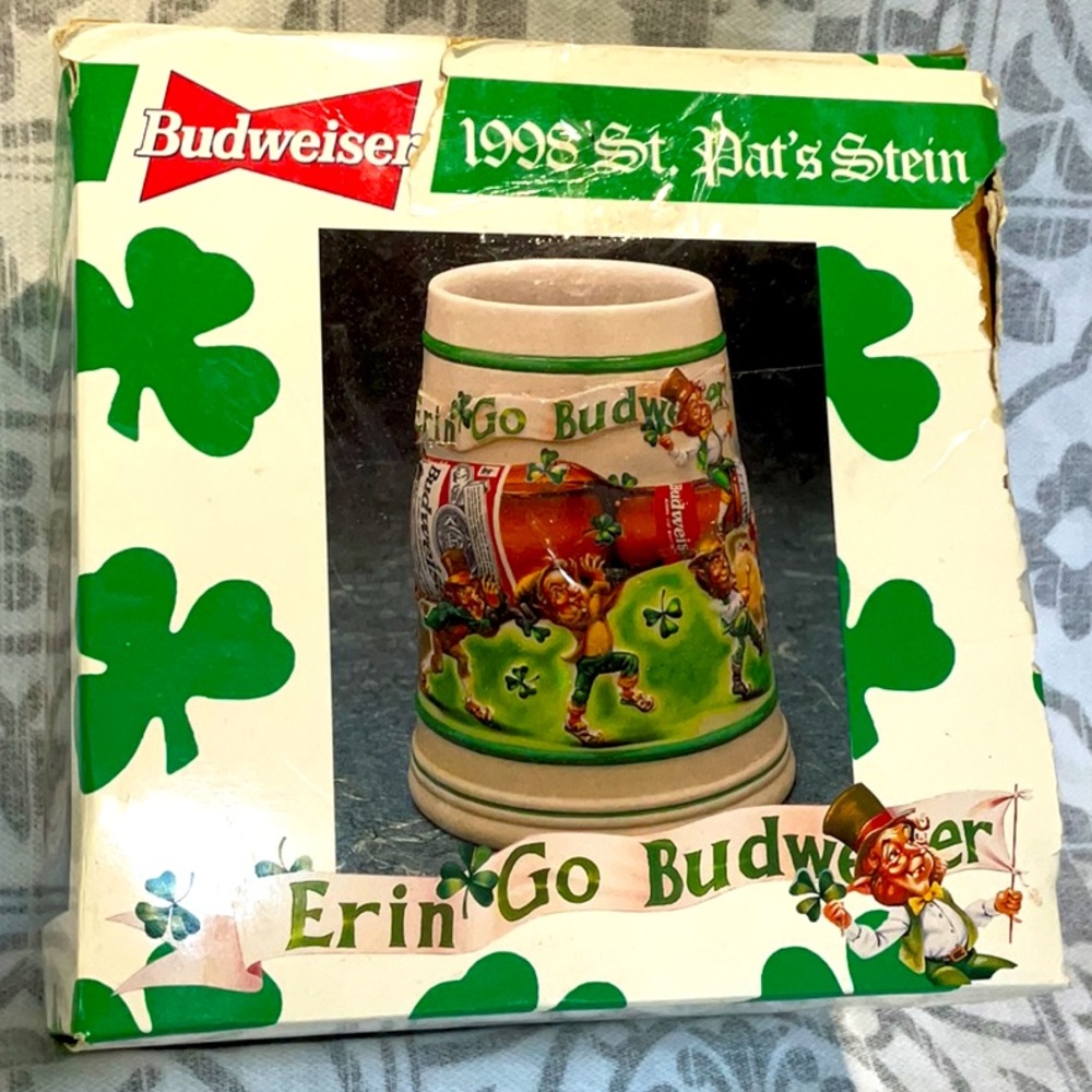 Budweiser 1998 St. Pat's stoneware Stein. Erin Go Budweiser.